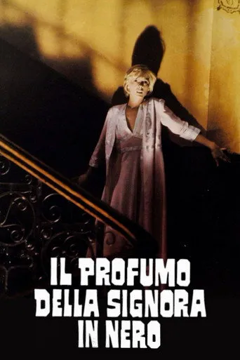 Il profumo della signora in nero afişi